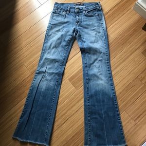 Arden B denim jeans. Bootleg frayed cut. Size 0.